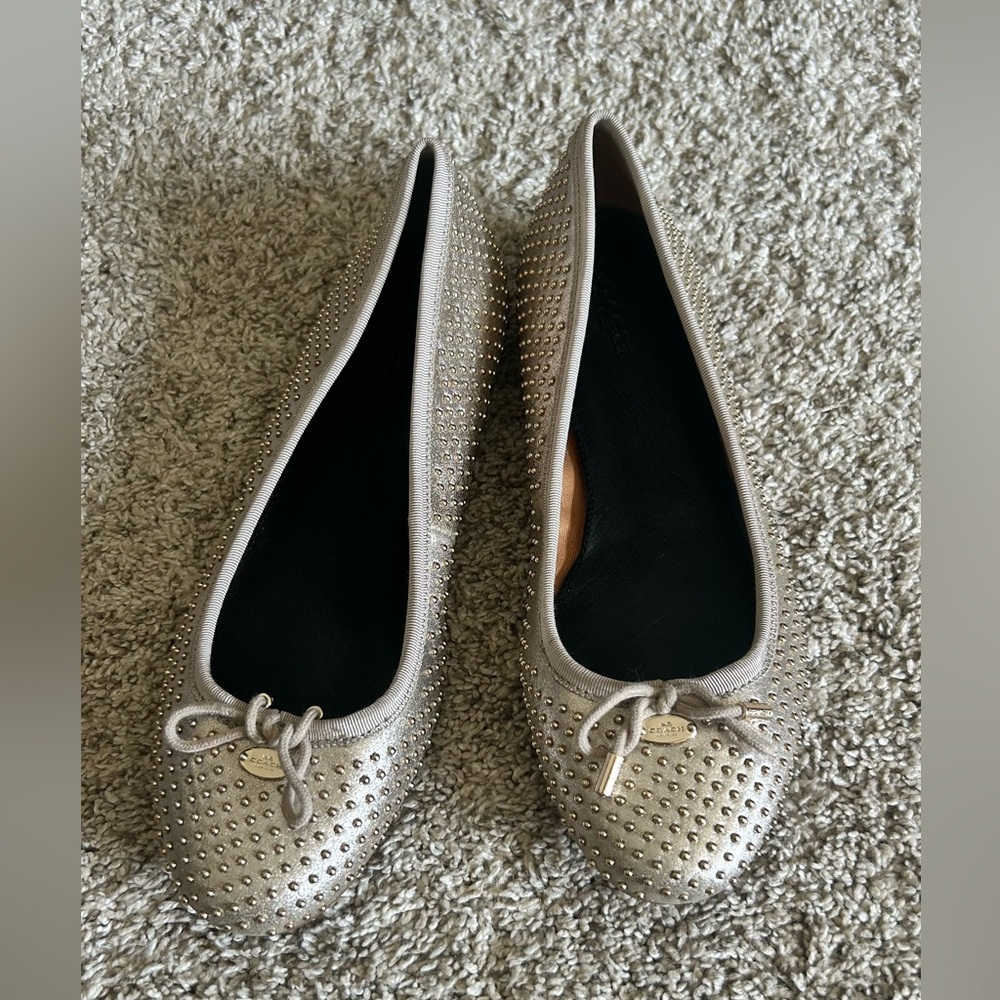 Coach Gold‎ Lara Studded Flats SZ 7.5